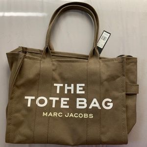 Marc Jacobs “The Tote Bag”
